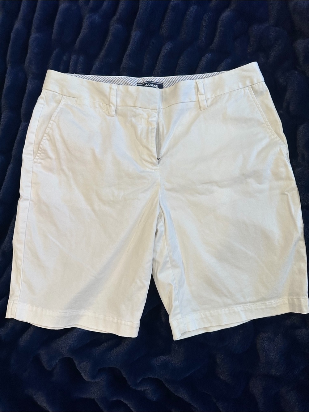 Lands' End Women's White Chino Bermuda Shorts - 10P